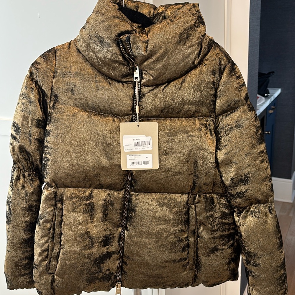 Brand new with tags Herno women copper/ black metallic jacket size 42